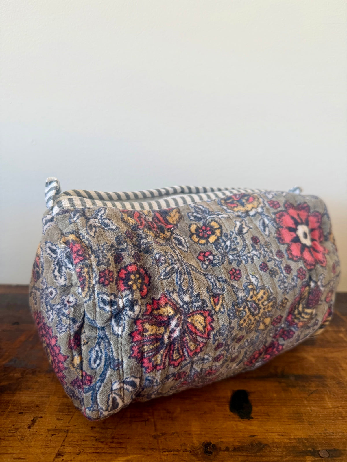 Velvet Makeup Bag - Grey Floral