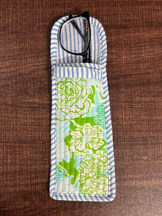 Quilted Glasses Case - Green & White