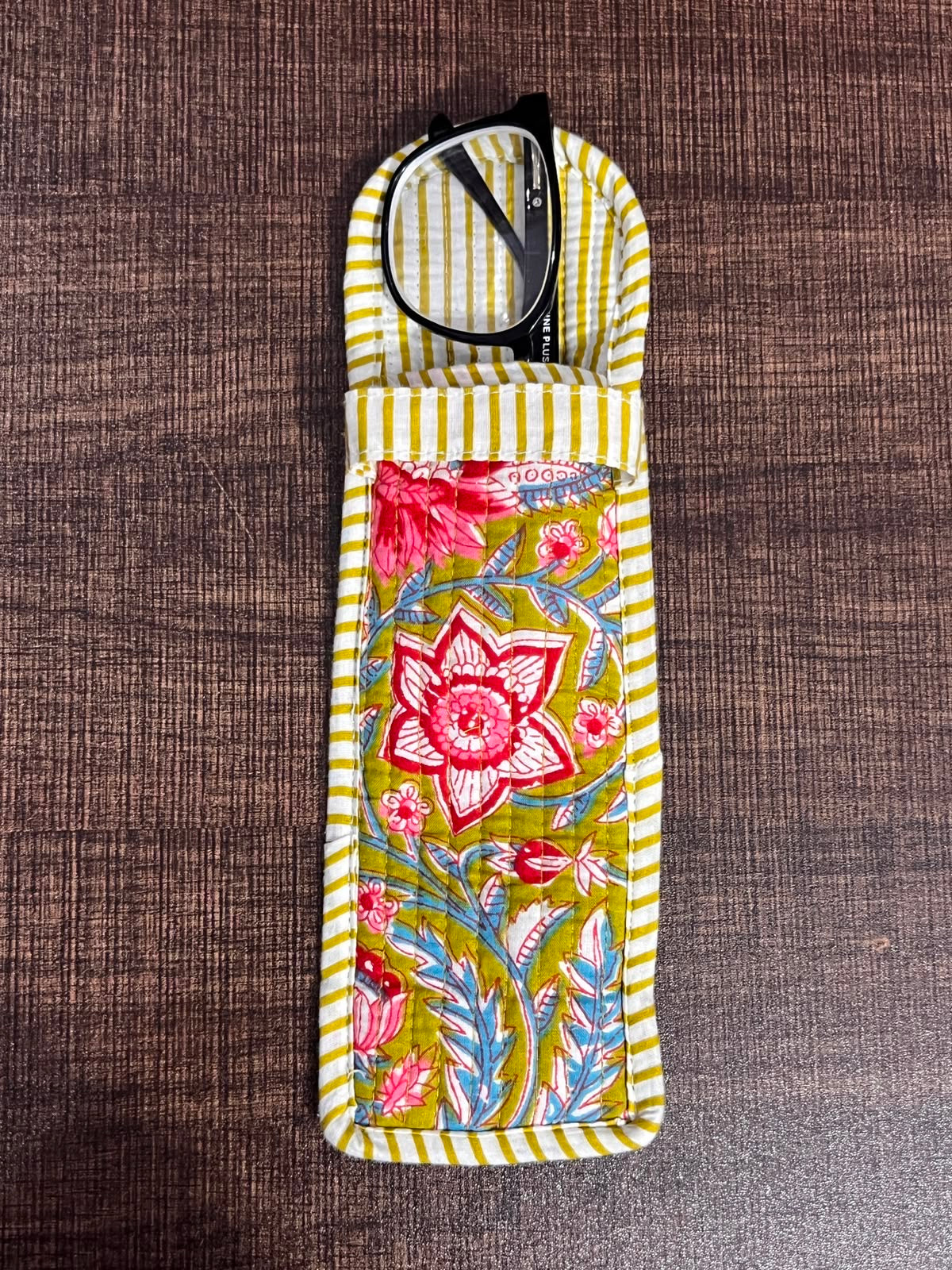 Quilted Glasses Case - Green Floral