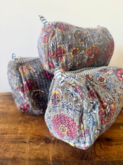 Velvet Makeup Bag - Grey Floral