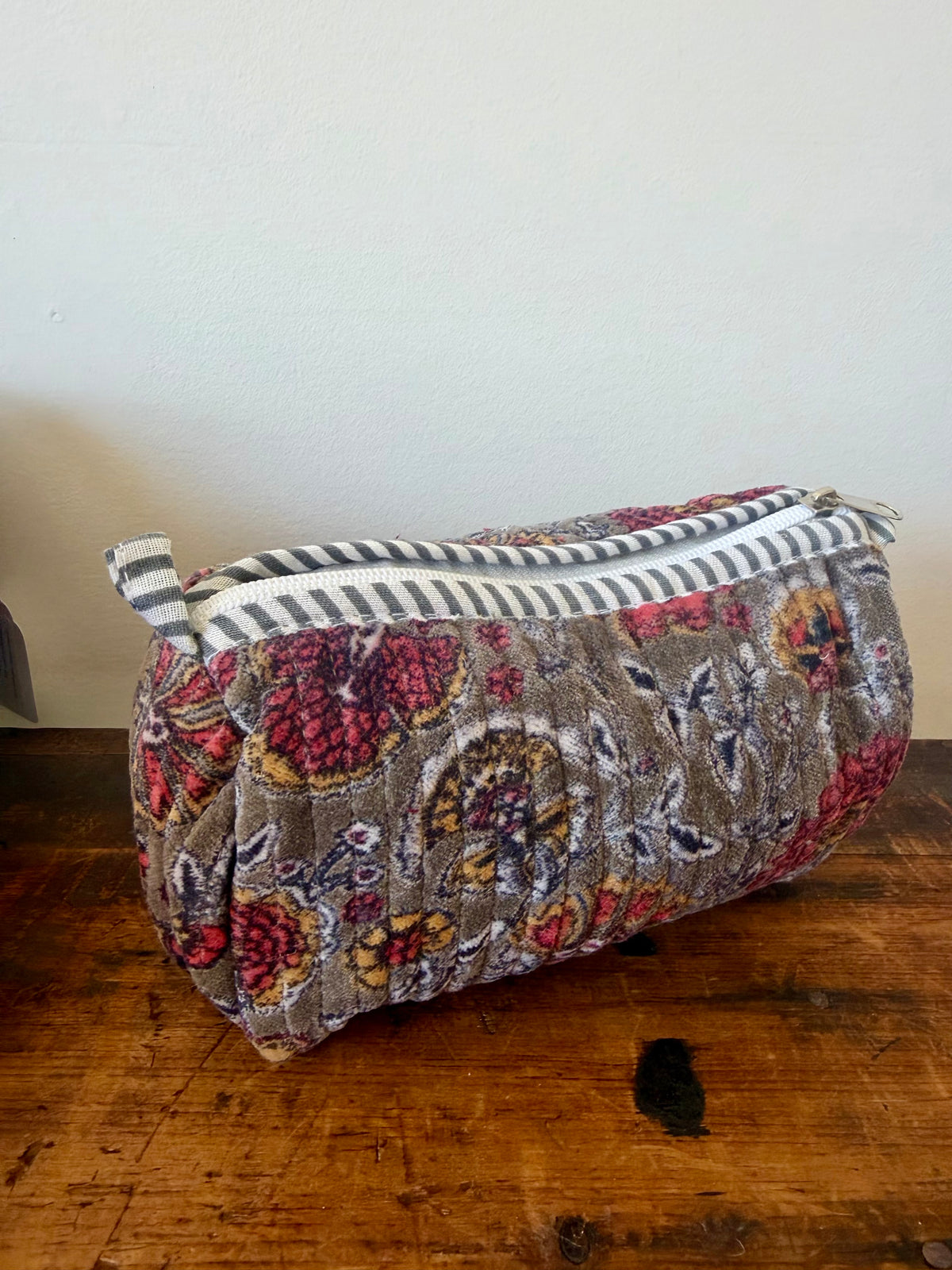 Velvet Makeup Bag - Grey Floral