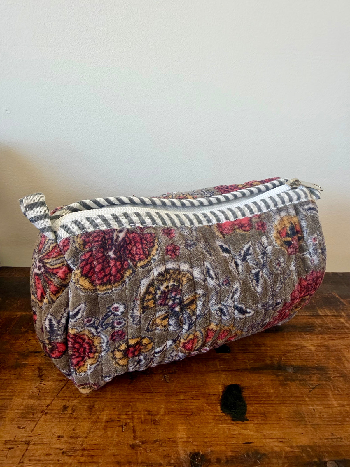 Velvet Makeup Bag - Grey Floral