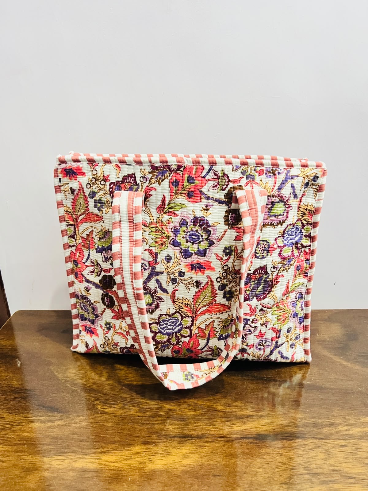 Medium Quilted Tote Bag With Zip - Pink & Purple Floral
